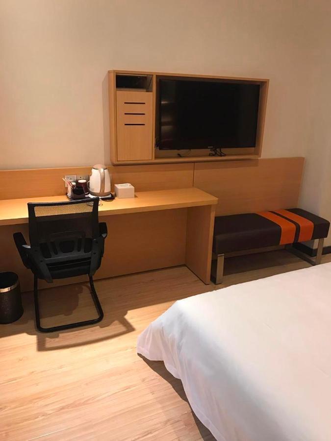 Готель 7 Days Premium Chongqing Jiangbei International Airport Branch Екстер'єр фото